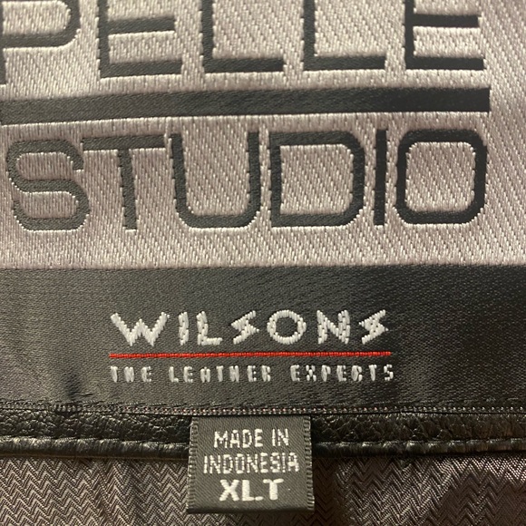 Wilson leather. Pelle studio jacket used in good shade . Little scuff on sleeve - Picture 4 of 6